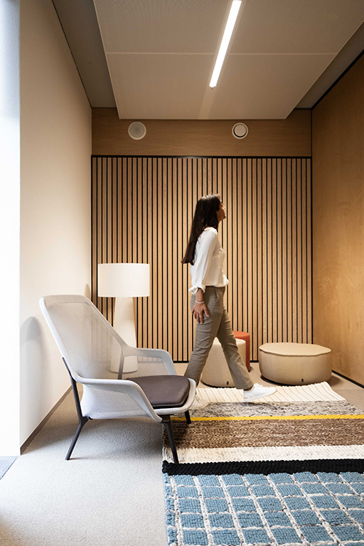 Visit Henkel lr -_-7