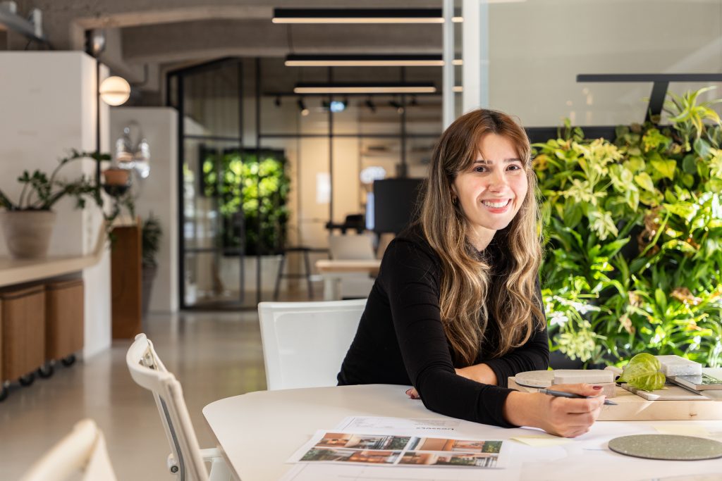 Werken aan gezonde werkplekken - interview met Gabriela Lima