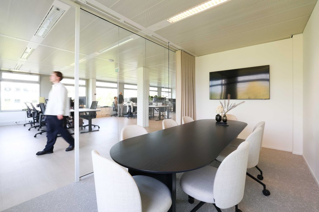 The Next Moove lr -_-5-min